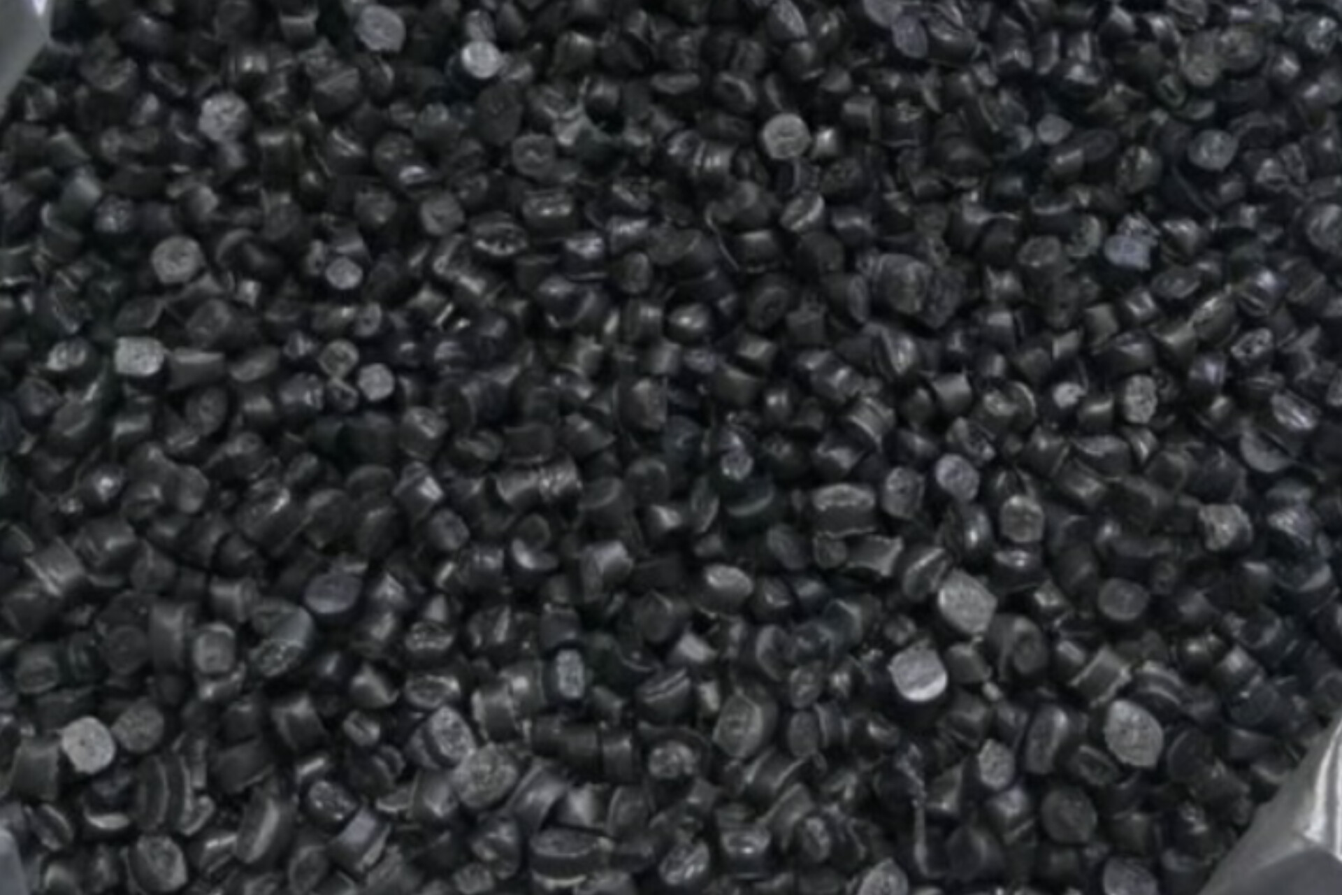 گرانول تزریقی مشکی